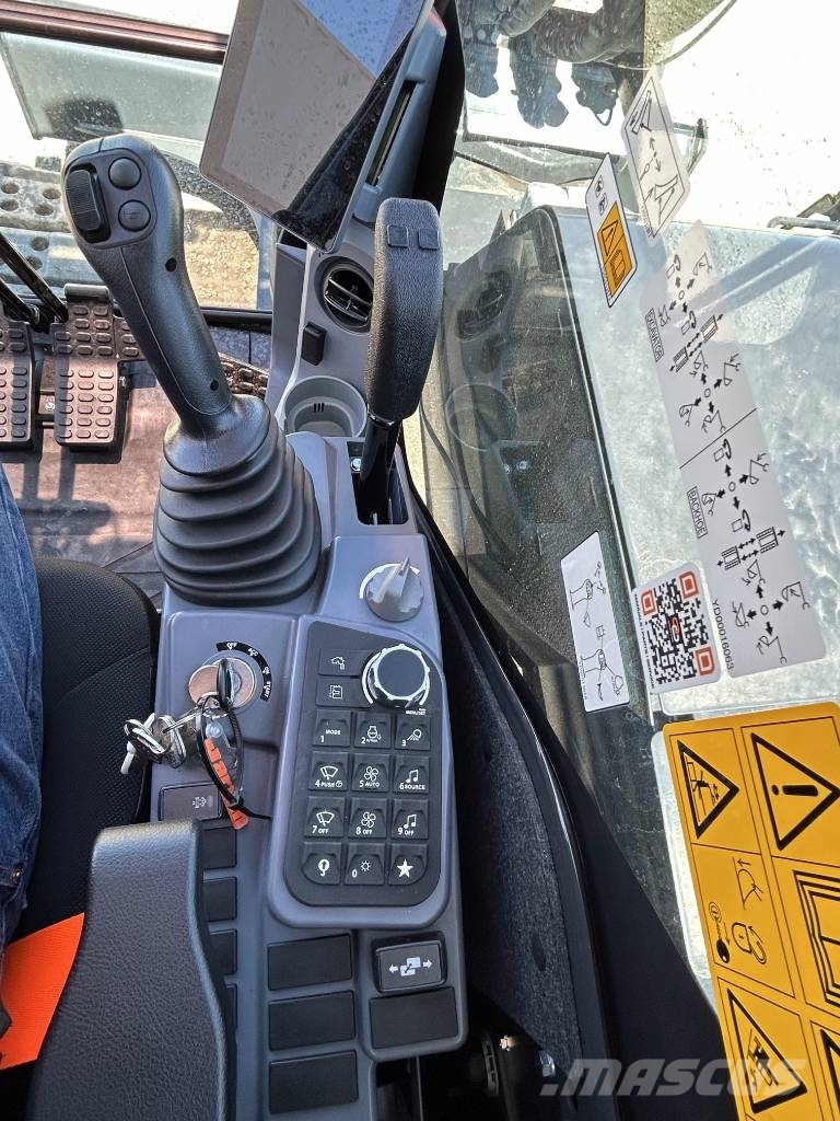 85 Hitachi ZX 85 usb-7