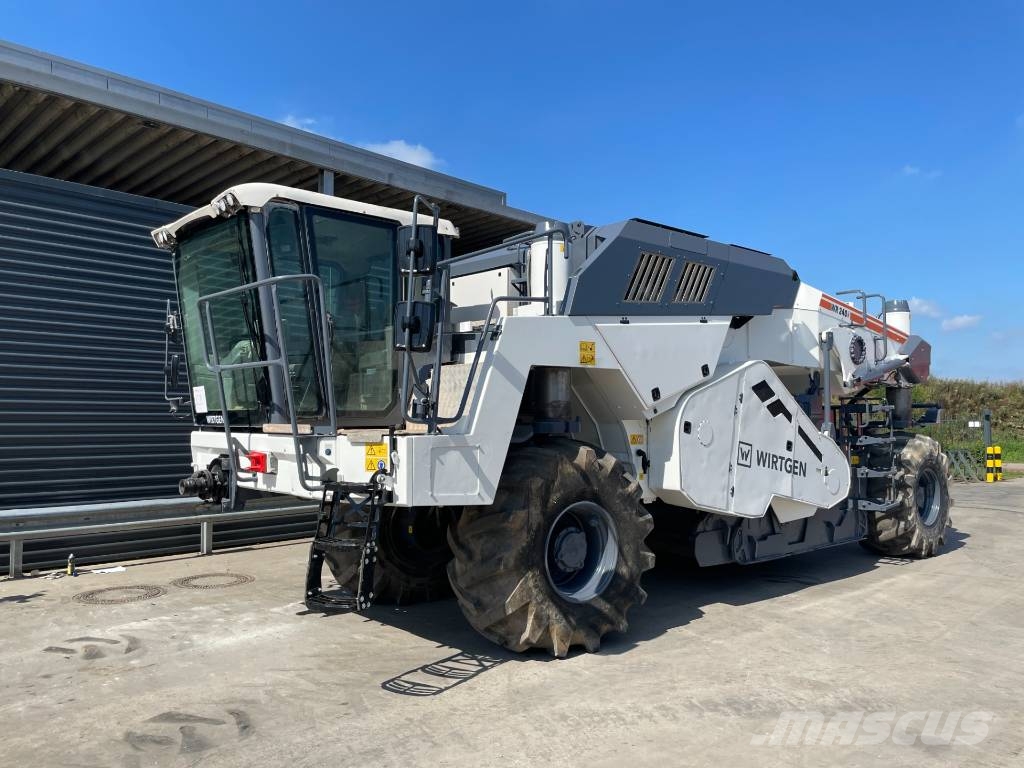 Wirtgen WR 240I Asfaldi taaskasutuse masinad
