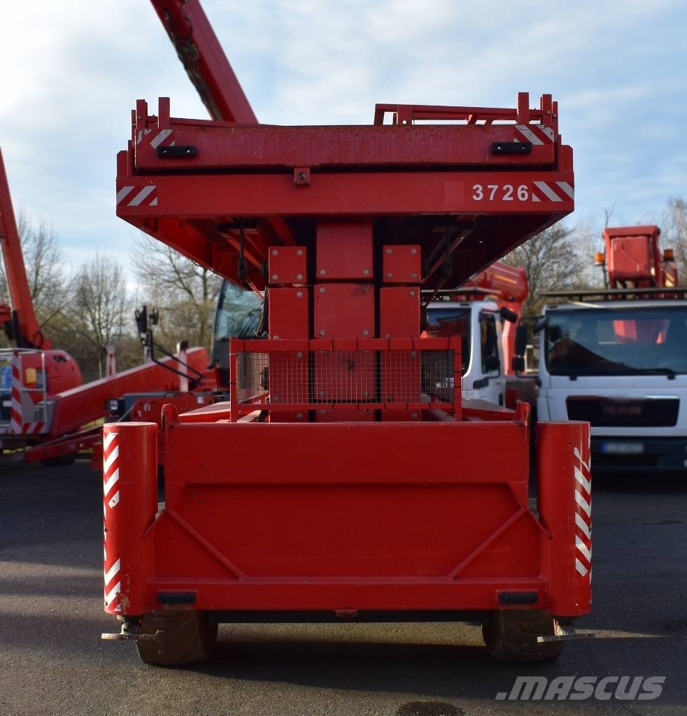 Holland Lift Combistar M-250HYL25 4WD/P/N Scissor lifts
