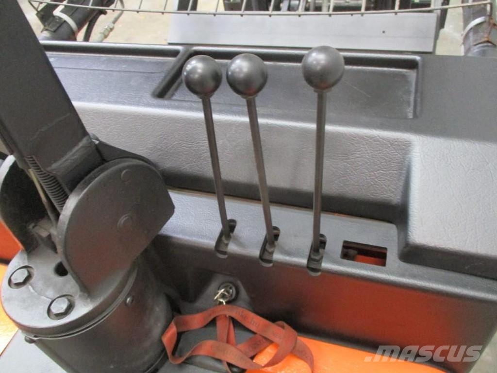 BT RWE120 Nisko podizni električni viličar