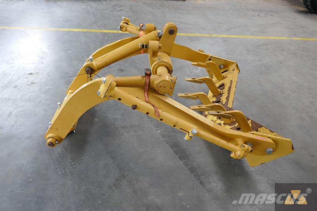 CAT 140M Scarifier Ostale komponente