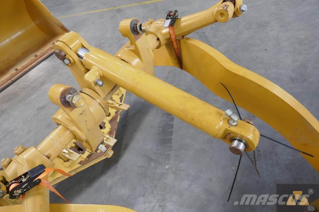 CAT 140M Scarifier Ostale komponente