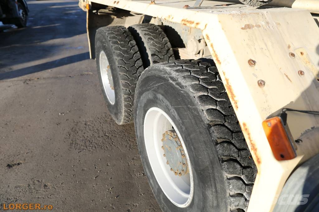 DAF CF85 8×4 Cementbil