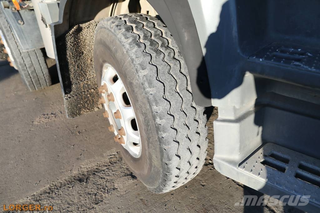 DAF CF85 8×4 Cementbil