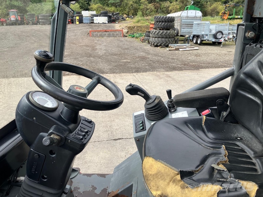Weidemann 2070 LP CX80 Teleskopradlader / Hoflader /Schäffer Cargadoras de ruedas telescópicas