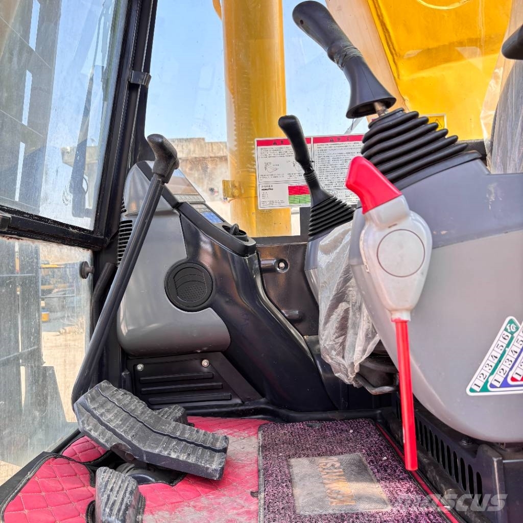 Komatsu 450-8 Εκσκαφείς με ερπύστριες