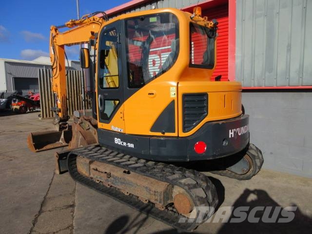 Hyundai R 80 CR-9A حفارات وسط 7 طن - 12 طن