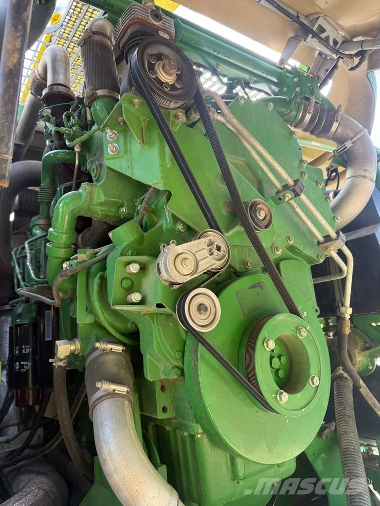 John Deere 8600 JD 8600 4 WD 40 KM Harvester Airco Combine Flishuggar