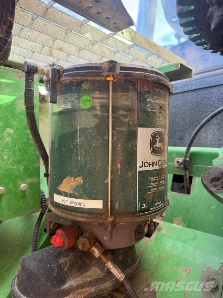 John Deere 8600 JD 8600 4 WD 40 KM Harvester Airco Combine Flishuggar