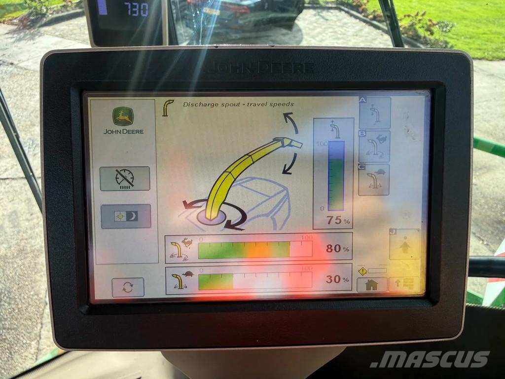 John Deere 8600 JD 8600 4 WD 40 KM Harvester Airco Combine Flishuggar