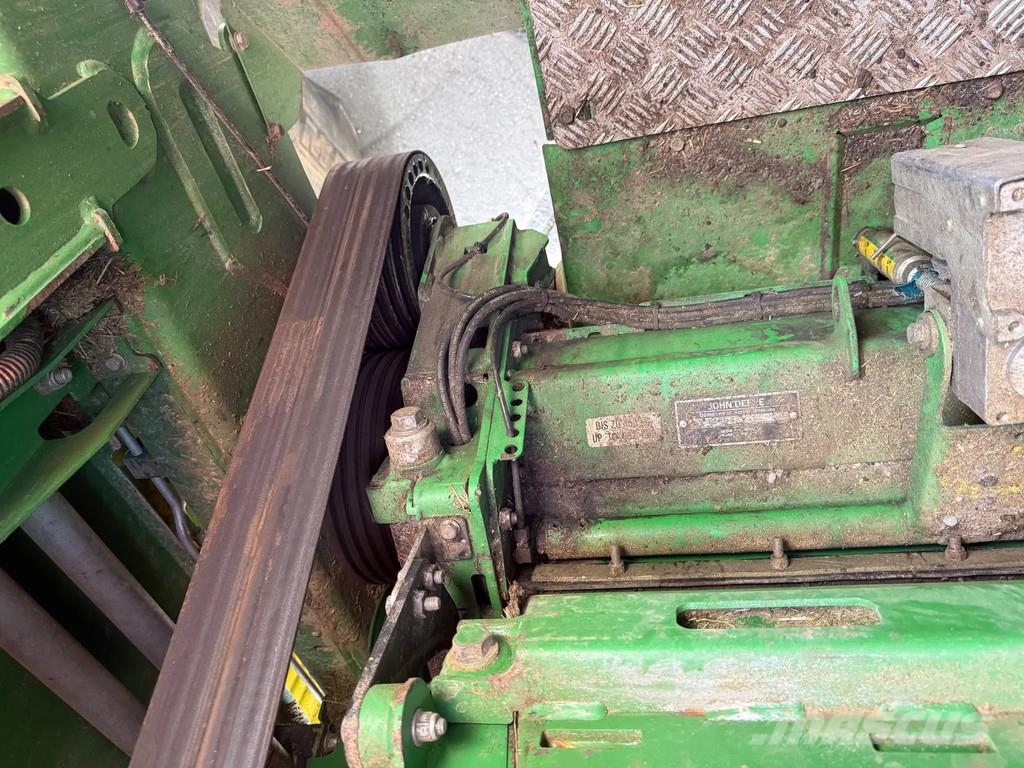 John Deere 8600 JD 8600 4 WD 40 KM Harvester Airco Combine Flishuggar