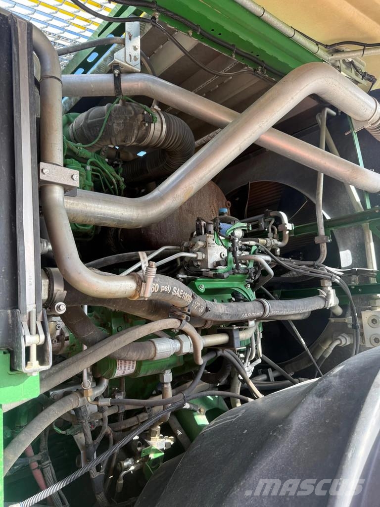 John Deere 8600 JD 8600 4 WD 40 KM Harvester Airco Combine Flishuggar