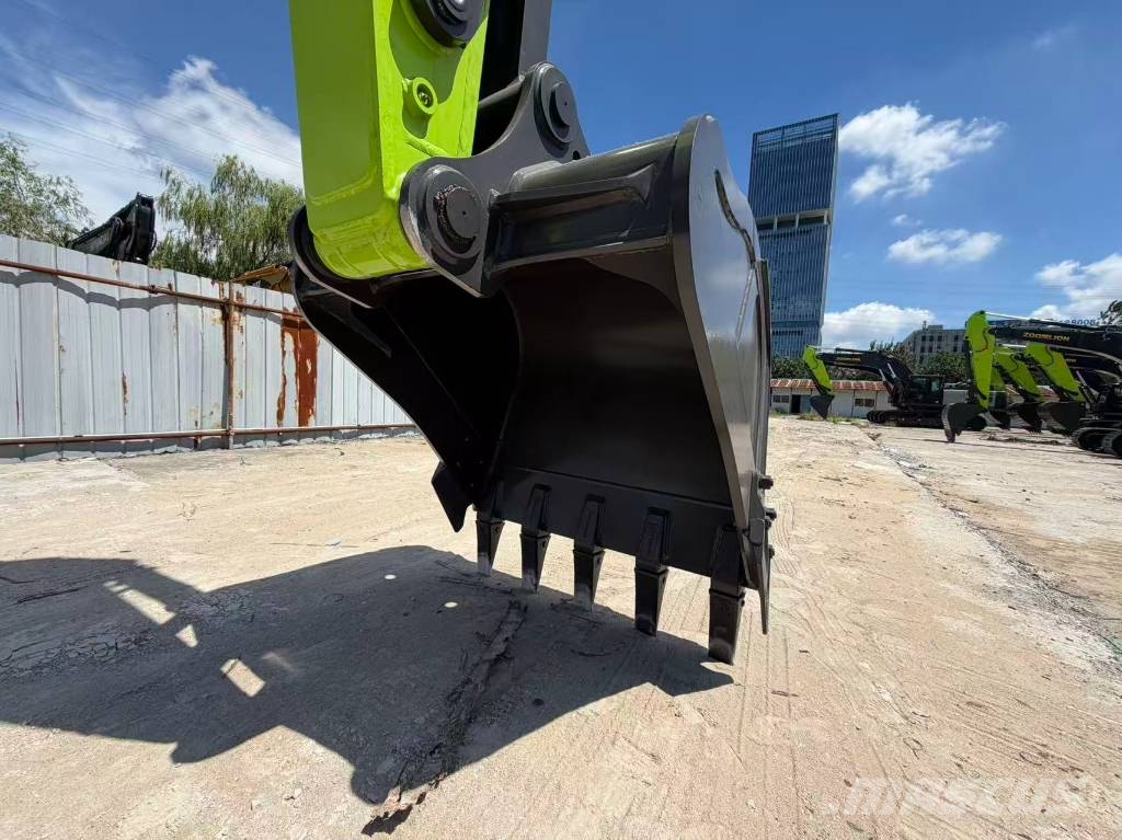 Zoomlion ZE 215 G Lánctalpas kotrók