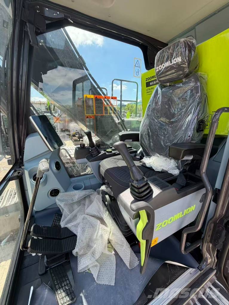 Zoomlion ZE 215 G Lánctalpas kotrók