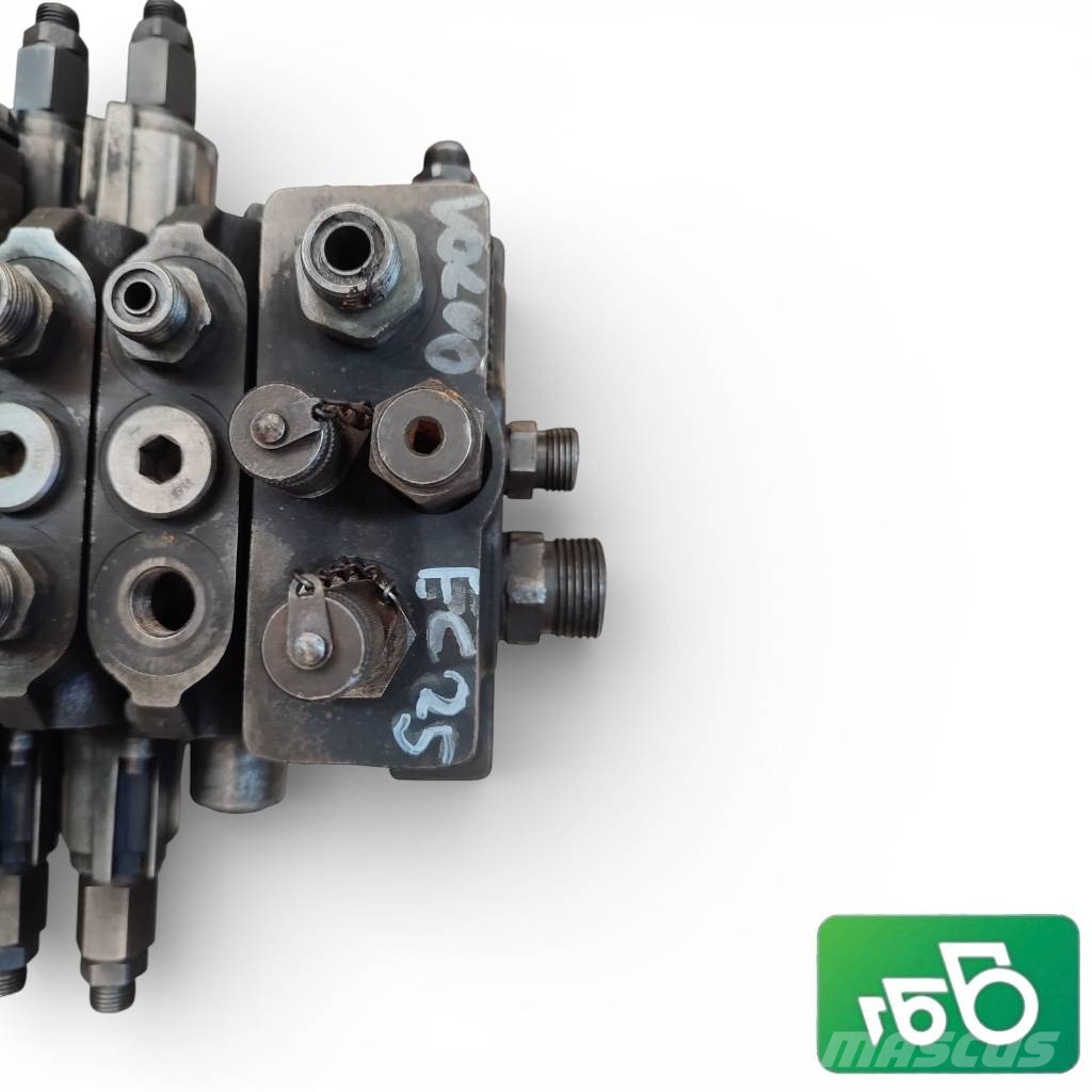 Volvo EC 25 Hydraulic distributor 08100928 LS 26069500 Hydrauliikka