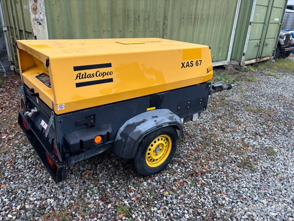 Atlas Copco XAS 67 DD + Zubehör Kompresory