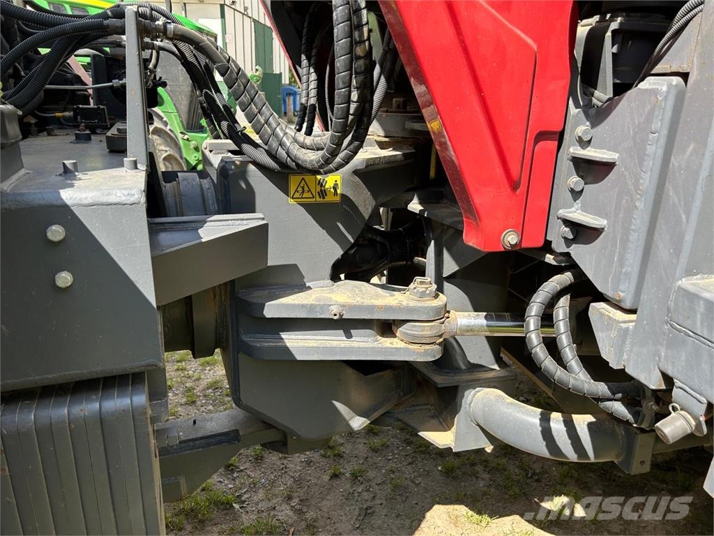 Kirovets K743 mit Mercedes Motor OM470LA 曳引機