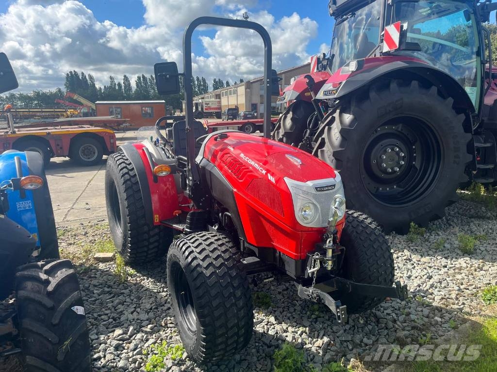 McCormick X 2.055 الجرارات