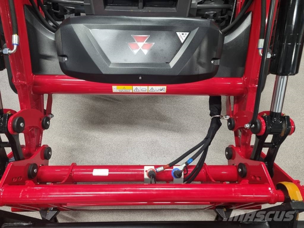 Massey Ferguson 5S.125 Dyna 6 Essential 拖拉机/农用车