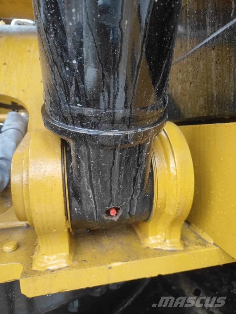 CAT 330D2L Escavadeiras de esteiras