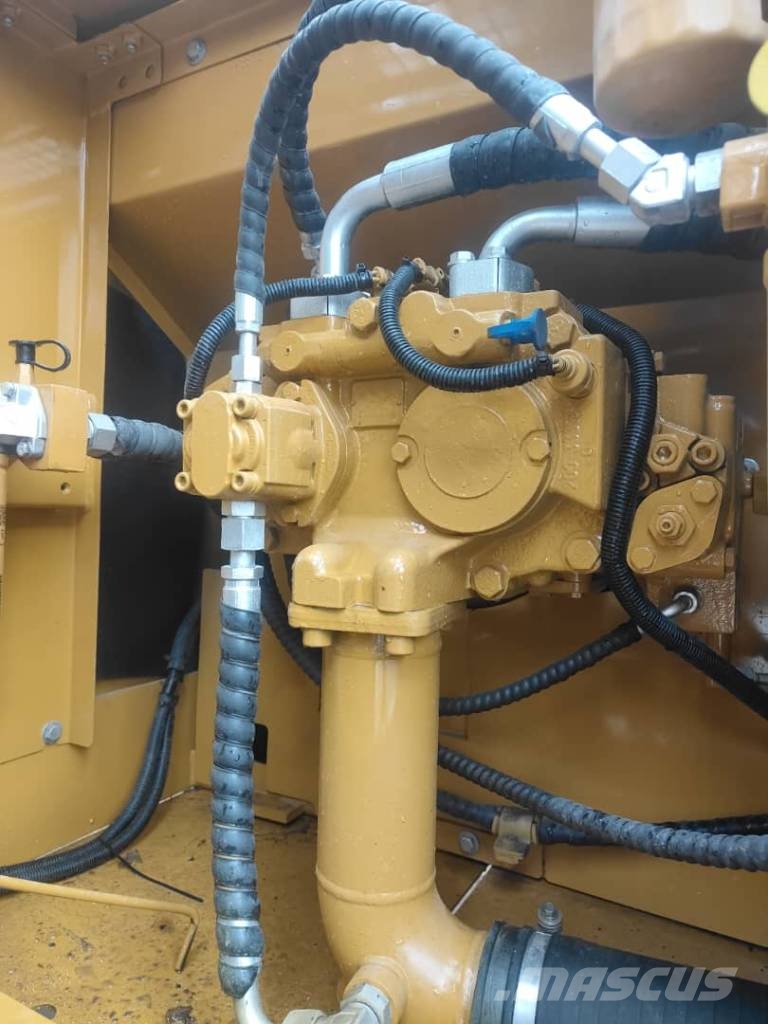 CAT 330D2L Escavadeiras de esteiras