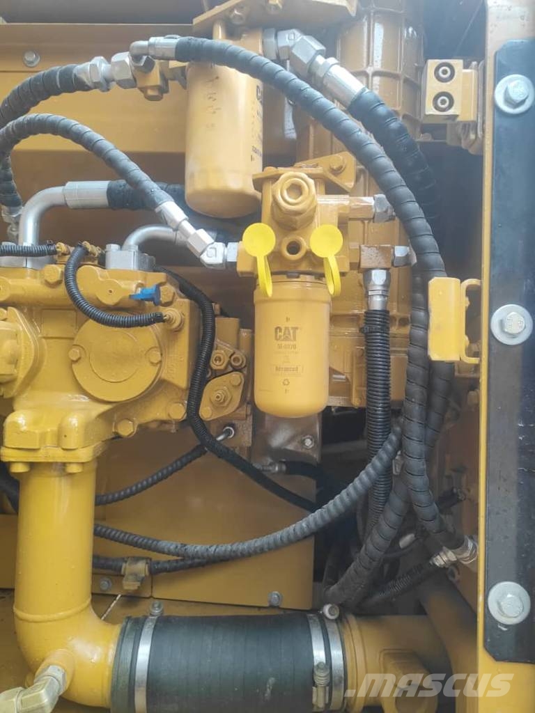 CAT 330D2L Escavadeiras de esteiras