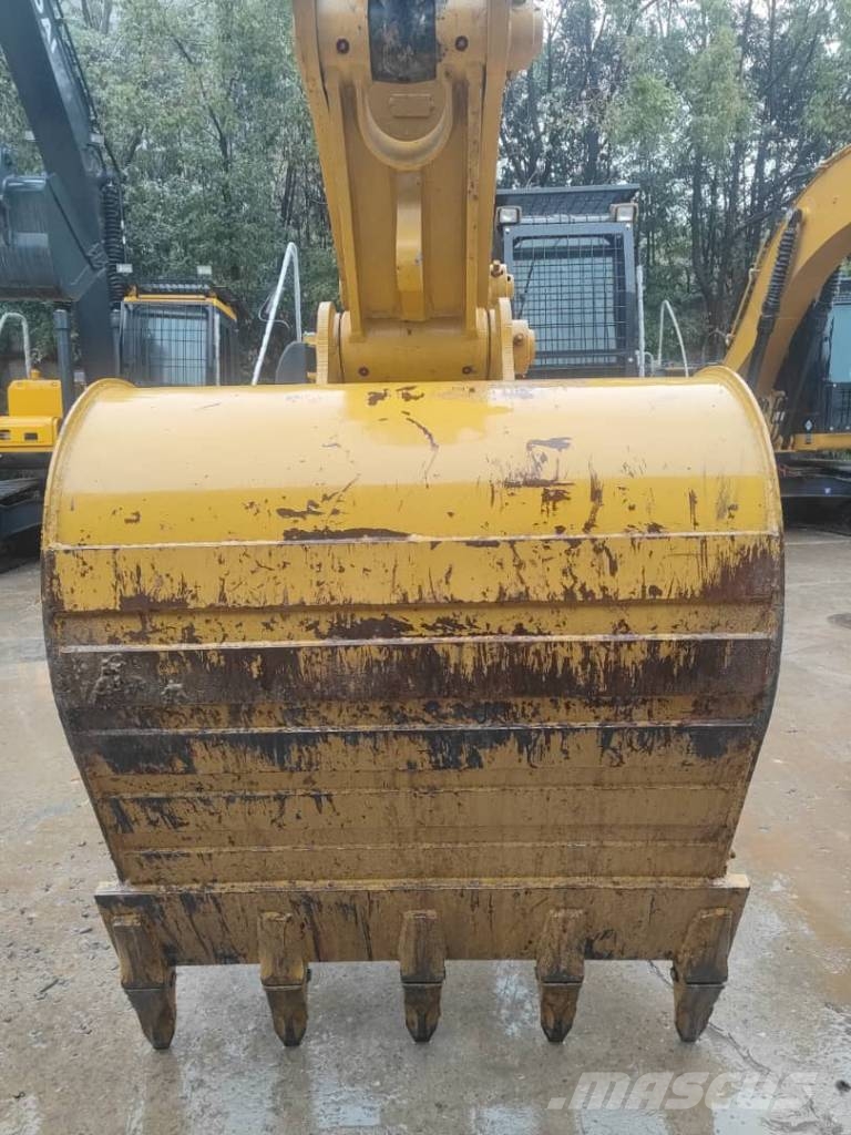 CAT 330D2L Escavadeiras de esteiras