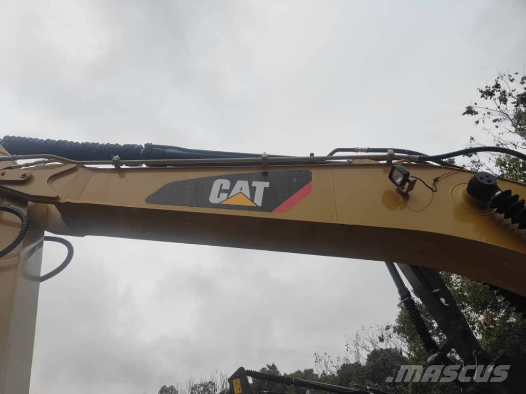 CAT 330D2L Escavadeiras de esteiras