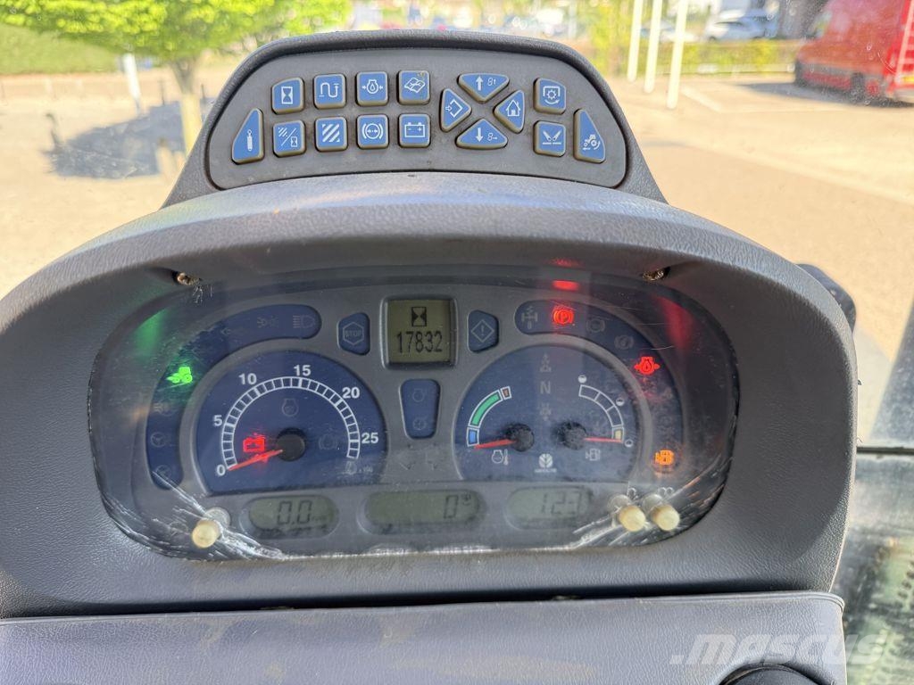 New Holland T7040 Power Command Tractoren