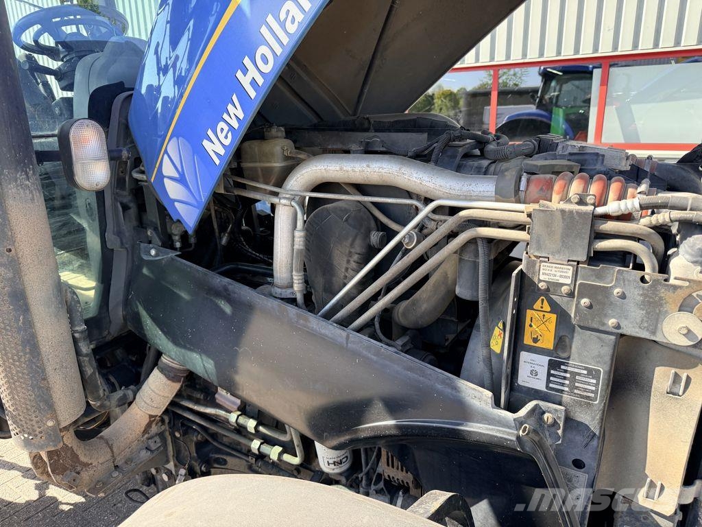 New Holland T7040 Power Command Tractoren