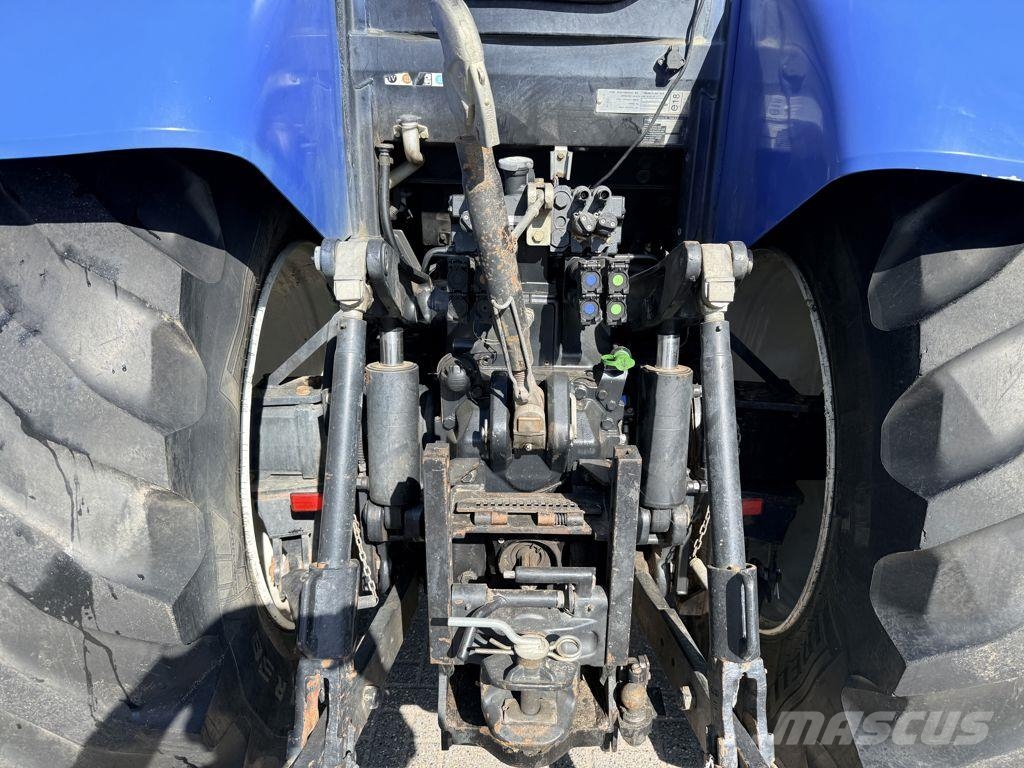 New Holland T7040 Power Command Tractoren