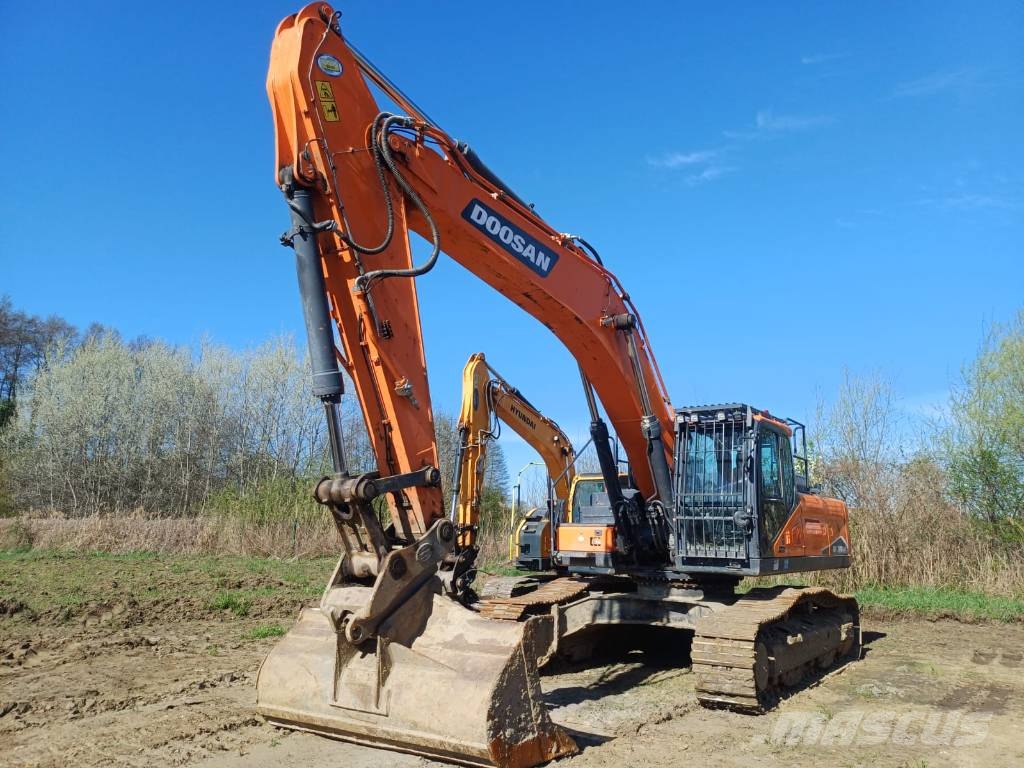 Doosan DX 380 LC Гусеничні екскаватори