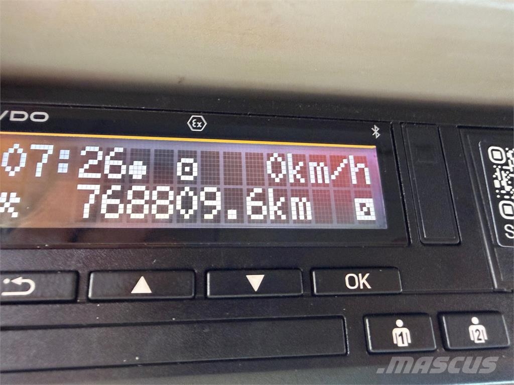 Iveco EUROCARGO ML120E25 dvojstrannka E5 VIN 048 - NEW T Lastbil - Gardin