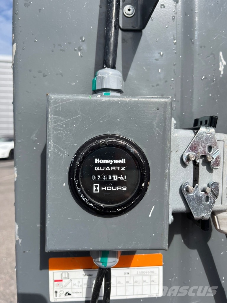 SkyJack SJ 16 Vertikālie pacēlāji