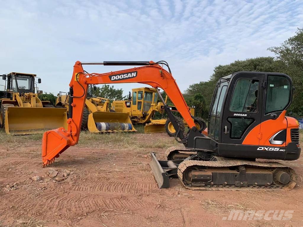 Doosan DX55 Minikoparki