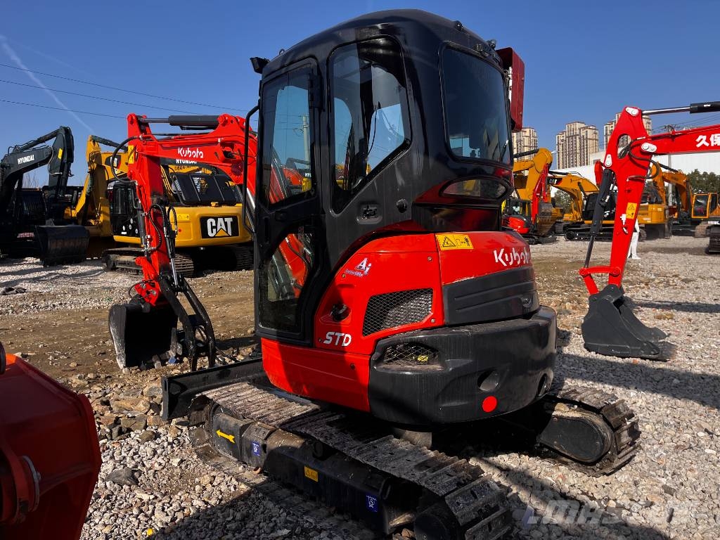 Kubota U35 Minigraafmachines < 7t