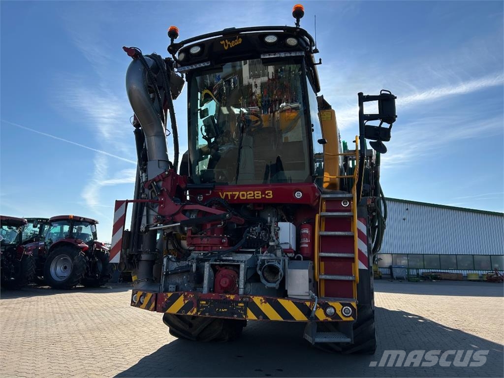 Vredo VT 7028 / ZBV 32000V معدات توزيع السماد العضوي