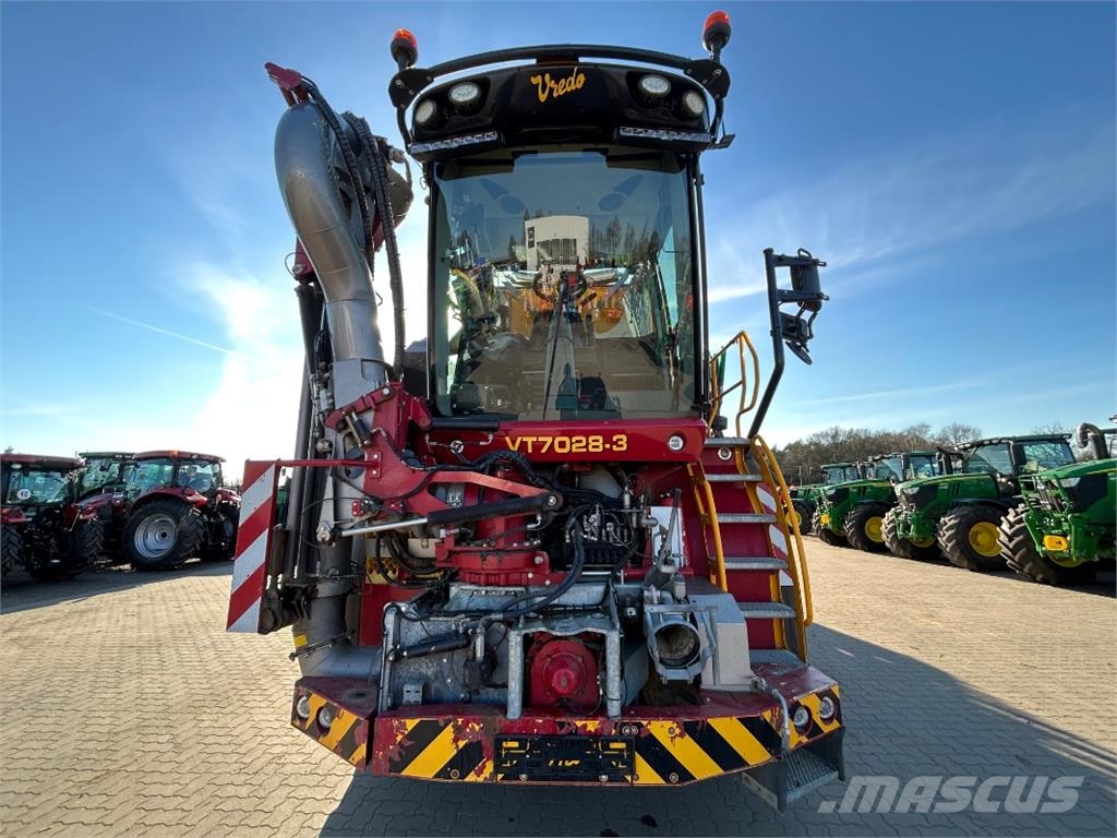 Vredo VT 7028 / ZBV 32000V معدات توزيع السماد العضوي