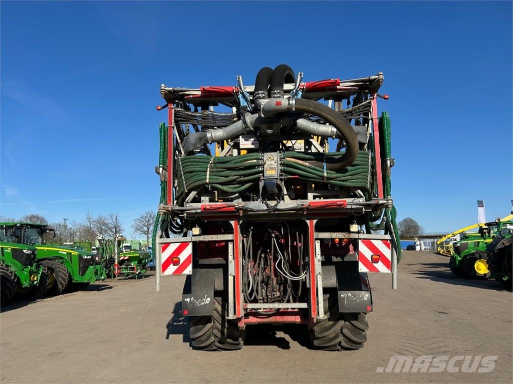 Vredo VT 7028 / ZBV 32000V معدات توزيع السماد العضوي