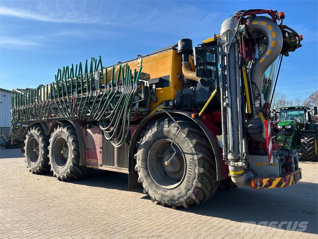 Vredo VT 7028 / ZBV 32000V معدات توزيع السماد العضوي