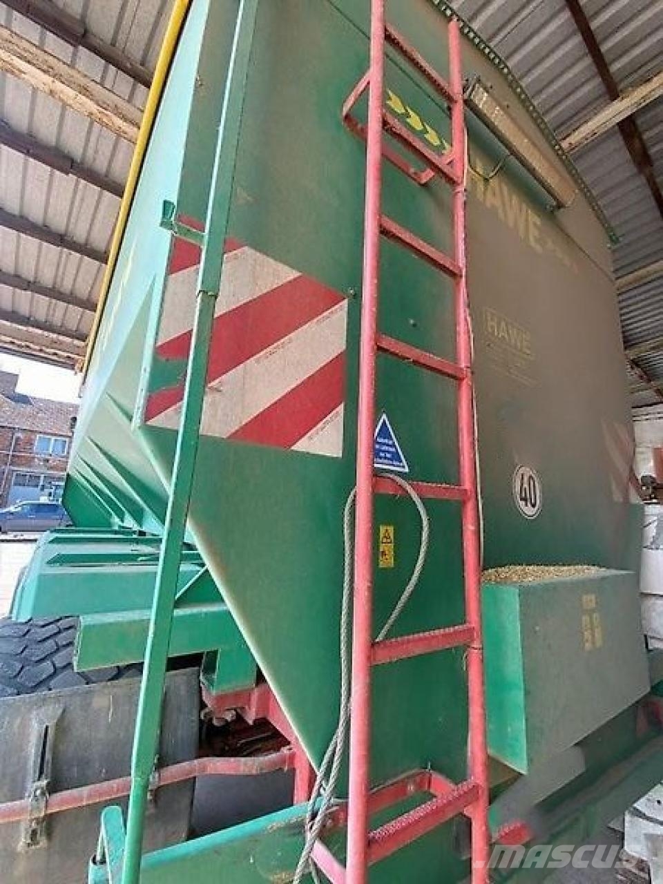 Hawe ULW 2500 mit Häckselaufbau Reboques de grãos e silagem