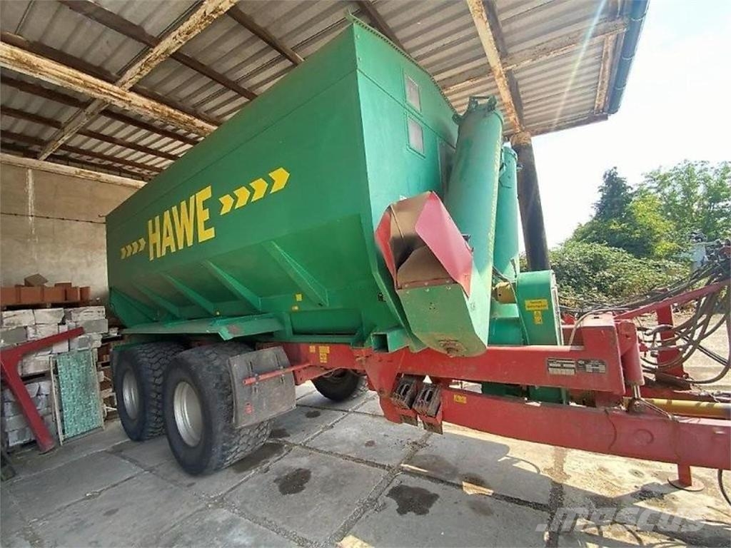 Hawe ULW 2500 mit Häckselaufbau Reboques de grãos e silagem