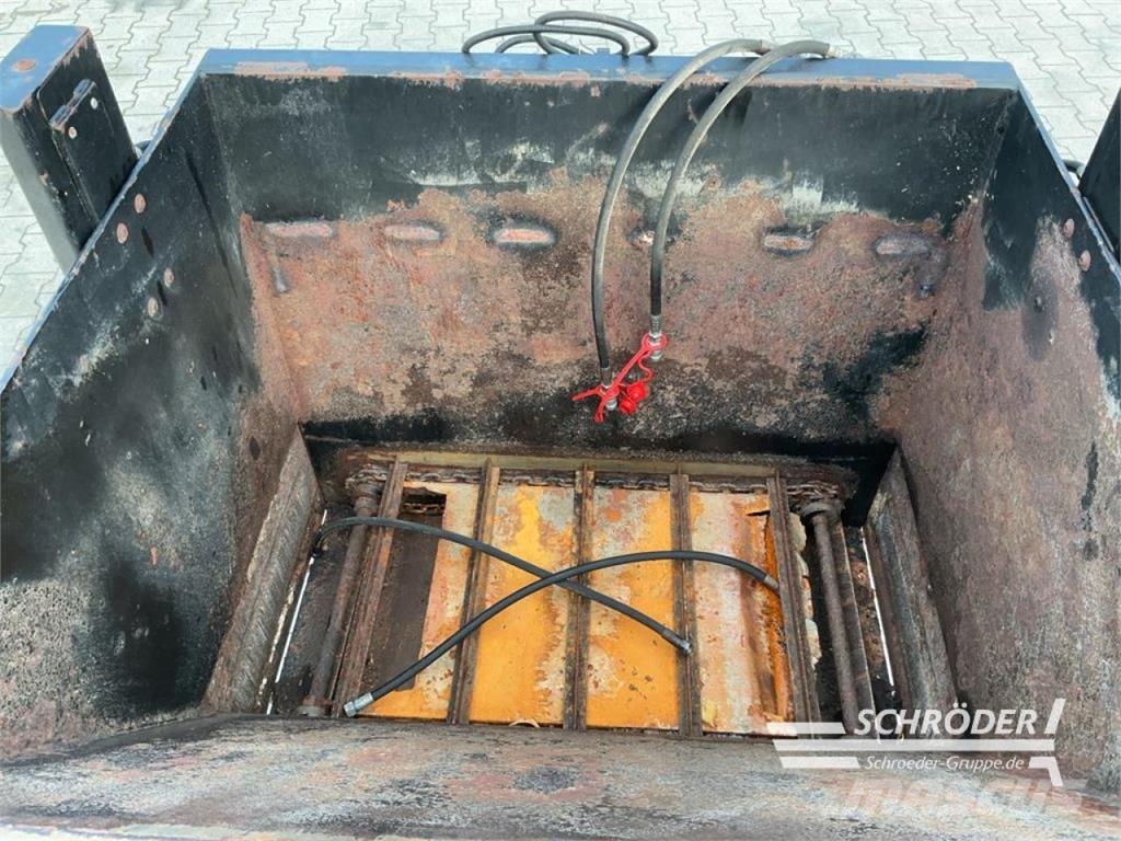 Schäffer FUTTERDOSIERGERÄT 1,20 M | EURO AUFNAHME Silo's