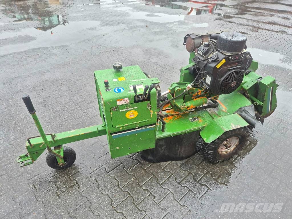 Vermeer SC 222 スタンプグラインダー