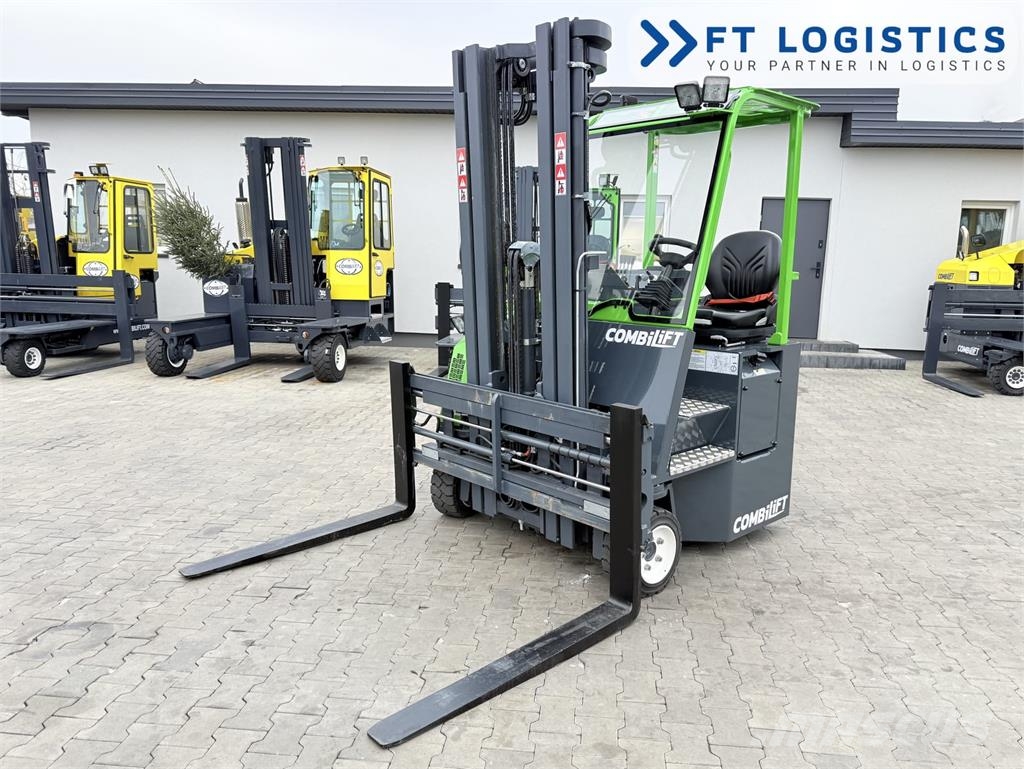 Combilift CB3000 | DIESEL | TRIPLEX 5500 | FORK POSITIONER | 4-vejs truck