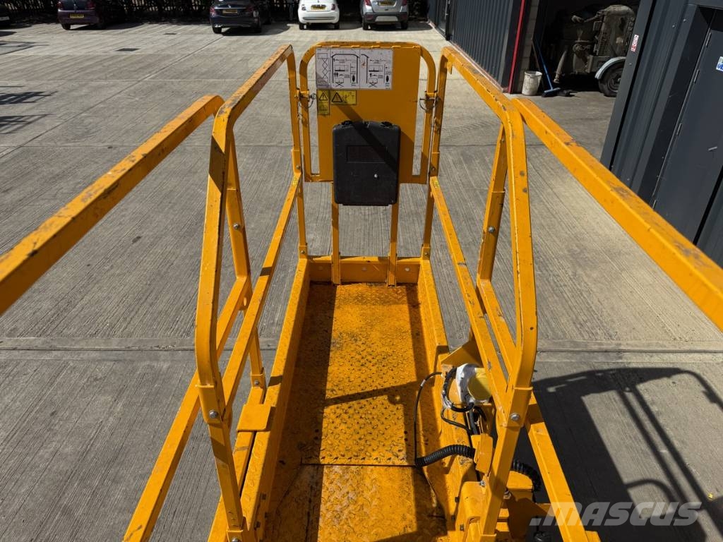 JCB S 1930 E Škarjaste dvižne ploščadi