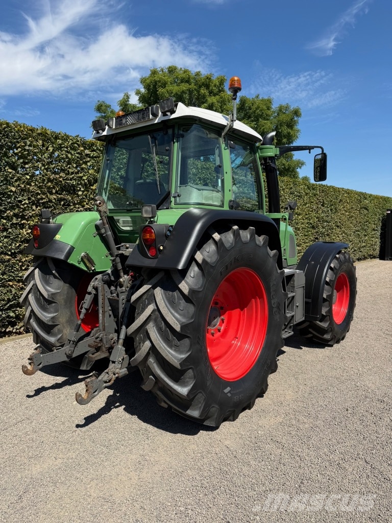 Fendt 712 Vario TMS Tractores