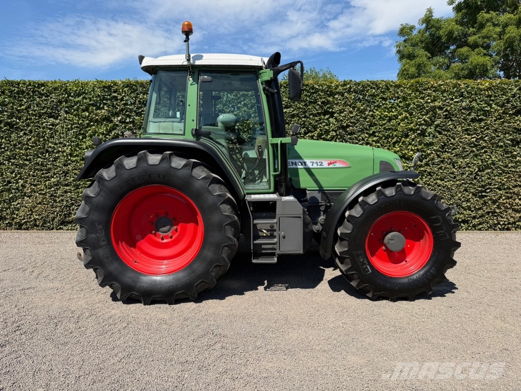 Fendt 712 Vario TMS Tractores
