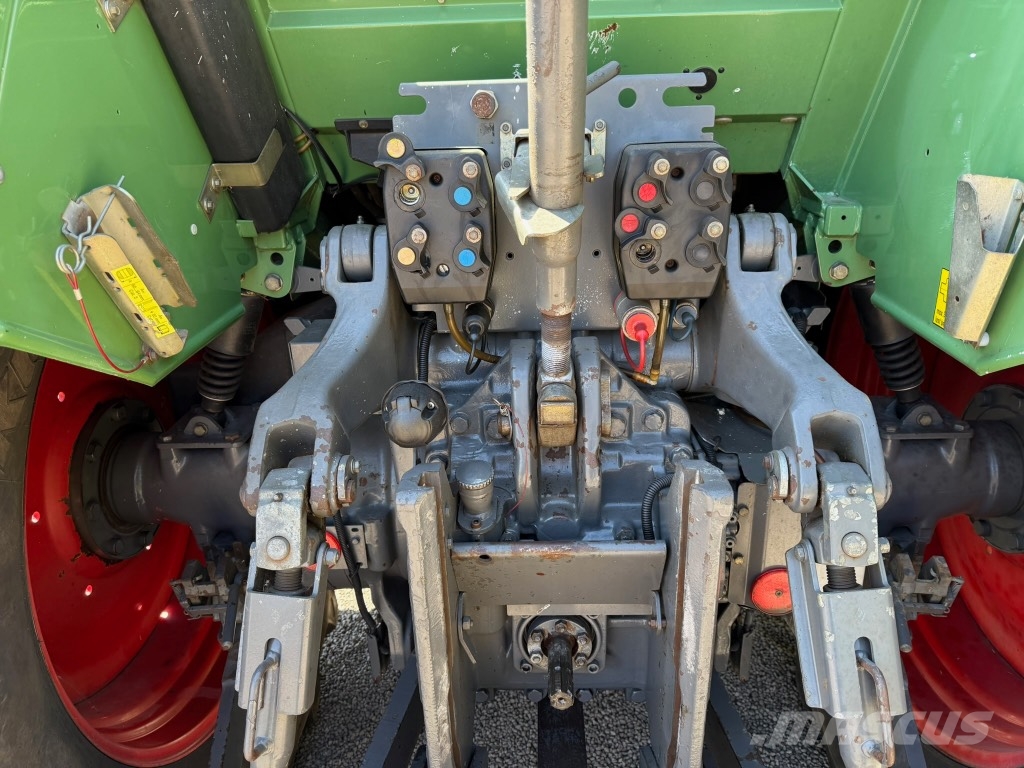 Fendt 712 Vario TMS Tractores