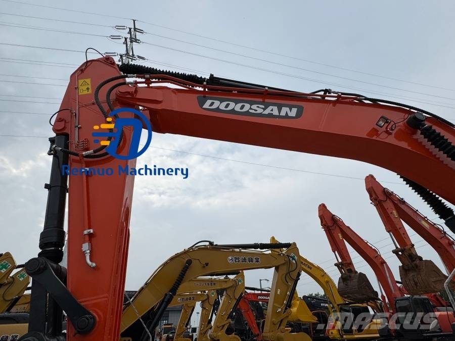 Doosan DX 340 حفارات زحافة